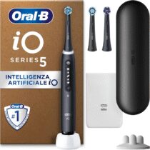 ⭕️Oral-B Spazzolino Elettrico Ricaricabile iO 5 Nero, 1 Spazzolino Elettrico Oral B, 3 Testine di Ricambio, Custodia Da Viaggio, Pulizia Denti Efficace