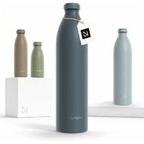 ⭕️LARS NYSØM Borraccia Termica 1500ml in Acciaio Inox | Bottiglia isolata 1.5 litro | Bottiglia d'Acqua a Tenuta stagna per Sport, Bicicletta, Cane, Bambino, (Stone Blue, XL 1500ml)